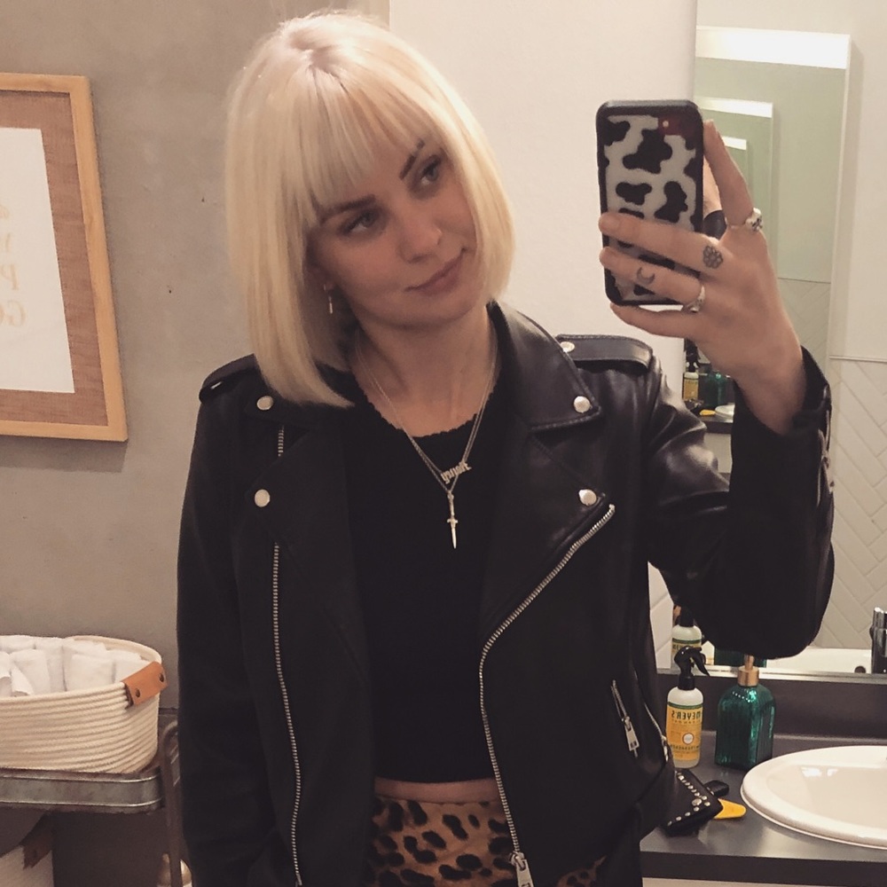 Meet your Posher, Genevieve